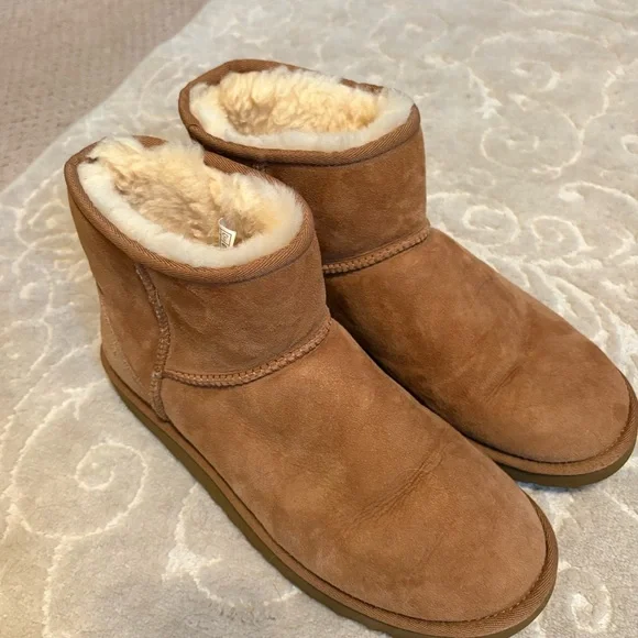 UGG Tan Sheepskin Boots (Worn only 2/3 times) - Picture 1 of 4